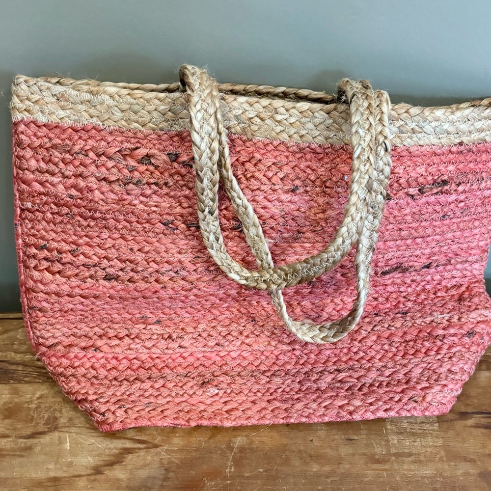 Stylish Woven Tote Bag - Picture 4 of 6